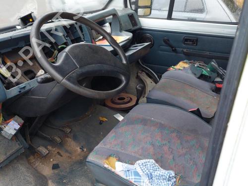 Used Parts RENAULT TRAFIC Bus (T_, P_, V_)  2.1 D  2010784
