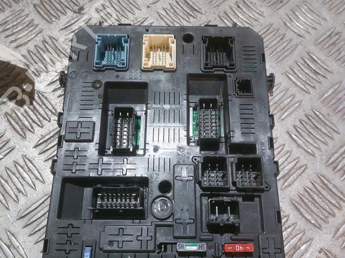Used Fuse box PEUGEOT 5008 (0U_, 0E_) 1.6 HDi (110 hp) 24320430