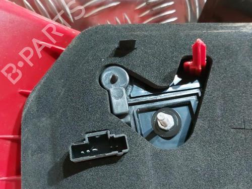 Used Right taillight PEUGEOT 206 Hatchback (2A/C) 1.4 i (75 hp) 21503371