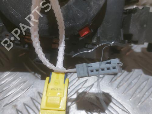 Used Steering column stalk Steering column stalk PEUGEOT PARTNER Box Body/MPV 1.6 HDi (75 hp) 25868719 25868719