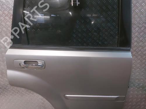 Used Right rear door NISSAN X-TRAIL I (T30) 2.2 dCi 4x4 (136 hp) 26221064