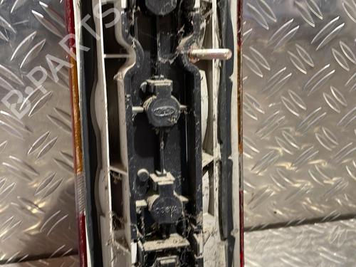 Used Right taillight Right taillight FORD FIESTA Box Body/MPV (J5_, J3_) 1.8 DI (75 hp) 28577731 28577731