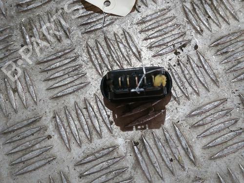 Used Right front window switch Right front window switch DACIA LOGAN MCV (KS_) 1.5 dCi (KS04) (88 hp) 21504952 21504952