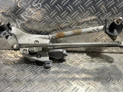 Used Front wiper motor TOYOTA YARIS (_P9_) 1.4 D-4D (NLP90_, NLP90R) (90 hp) 21507486