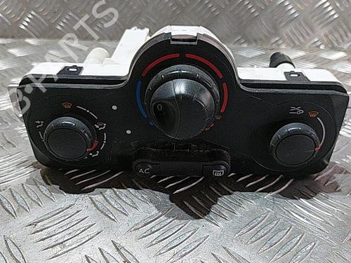 Used Climate control RENAULT CLIO III (BR0/1, CR0/1) 1.5 dCi (C/BR0G, C/BR1G) (68 hp) 21514518