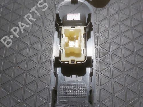 Used Right front window switch Right front window switch RENAULT CLIO IV (BH_) 1.5 dCi 75 (75 hp) 31998714 31998714