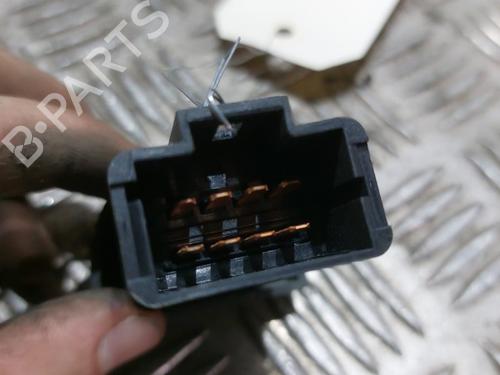 Used Warning switch Warning switch RENAULT SCÉNIC I MPV (JA0/1_, FA0_) 1.6 (JA00, JA16, JA15, JA19, JA1V, JA2B, JA2C, JA0B,... (107 hp) 21505199 21505199