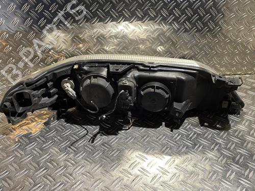 Used Left headlight RENAULT LAGUNA II (BG0/1_) 1.9 dCi (BG08, BG0G) (120 hp) 21515968