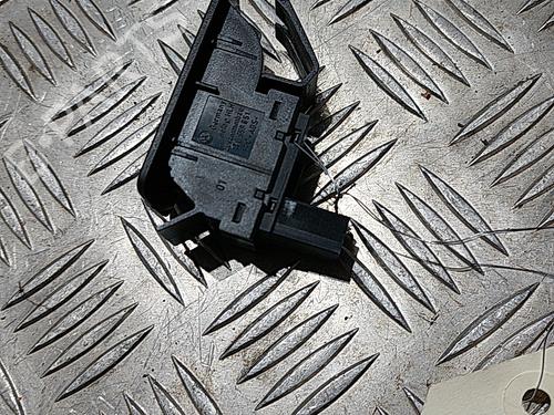 Used Right front window switch VW TOURAN (1T1, 1T2) 2.0 TDI 16V (140 hp) 21509157