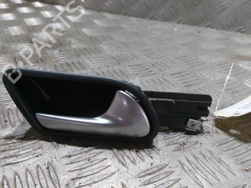 Used Front right interior door handle VW GOLF V (1K1) 2.0 TDI (170 hp) 21509390