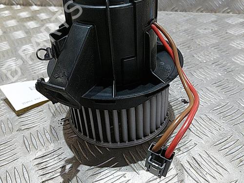 Heater blower motor MERCEDES-BENZ C-CLASS (W204) C 200 CDI (204.001) | BP21504535M62 