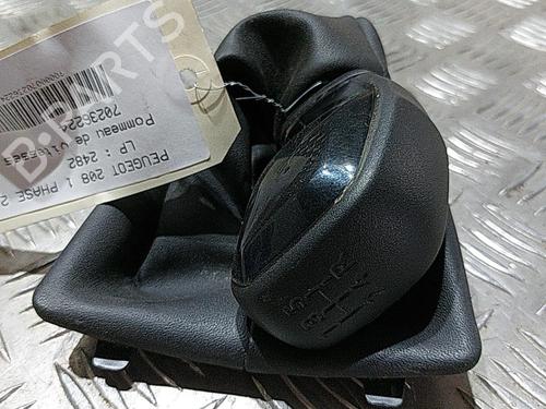 Used Gear lever PEUGEOT 208 I (CA_, CC_) 1.5 BlueHDI 100 (102 hp) 21510671