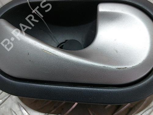 Højre bagtil invendig håndtag RENAULT MEGANE II (BM0/1_, CM0/1_) 1.5 dCi (BM1E, CM1E) (106 hp) 21513186