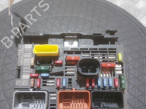 Used Fuse box Fuse box PEUGEOT 308 I (4A_, 4C_) 1.6 HDi (112 hp) 24887040 24887040