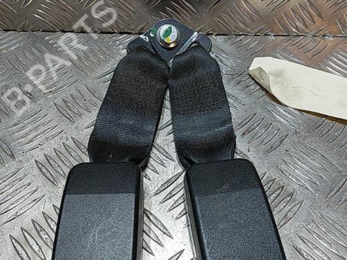 Used Seat buckle DACIA DUSTER (HS_) 1.5 dCi (HSMC) (107 hp) 21506546