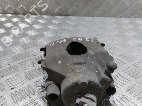 Used Right front brake caliper Right front brake caliper VW GOLF IV (1J1) 1.6 (100 hp) 21511812 21511812