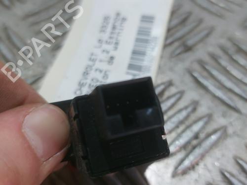 Used Warning switch Warning switch CHEVROLET AVEO Hatchback (T300) 1.2 (86 hp) 21669830 21669830