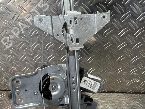 Front right window mechanism RENAULT CLIO II (BB_, CB_) 1.5 dCi (B/CB07) | BP21515641C23 
