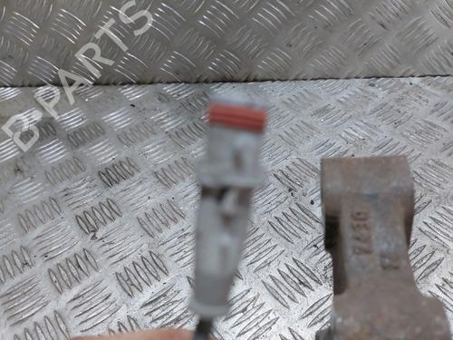 Used Right front steering knuckle Right front steering knuckle OPEL ASTRA H GTC (A04) 1.7 CDTi (L08) (101 hp) 21509800 21509800