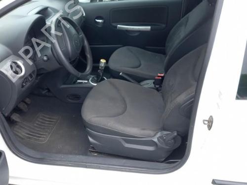 Fuse box CITROËN C2 (JM_) 1.4 HDi | BP24497651E1 