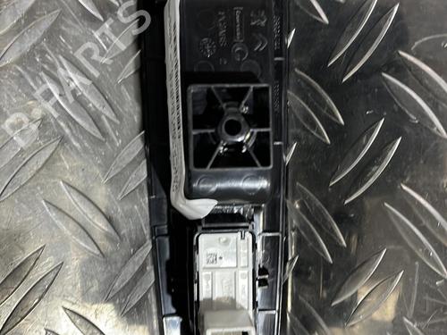 Used Right rear window switch Right rear window switch PEUGEOT 308 SW II (LC_, LJ_, LR_, LX_, L4_) 1.5 BlueHDi 130 (131 hp) 21507428 21507428