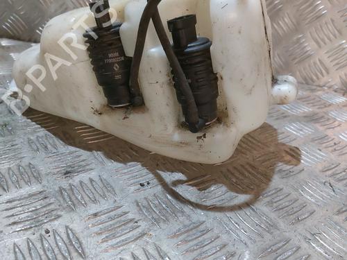 Used Windscreen washer tank RENAULT CLIO I (B/C57_, 5/357_) 1.2 (B/C/S572) (60 hp) 21509463