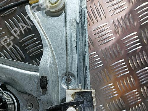 Used Front right window mechanism Front right window mechanism RENAULT CLIO III (BR0/1, CR0/1) 1.5 dCi (BR17, CR17) (86 hp) 21504465 21504465