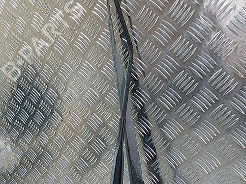 Front windshield wiper arm PEUGEOT 1007 (KM_) 1.6 16V | BP21514859C143