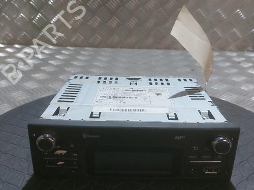 Used Radio RENAULT TWINGO II (CN0_) 1.2 16V (CN04, CN0B) (75 hp) 24504651