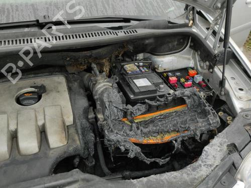 Front right quarter glass VW TOURAN (1T1, 1T2) 2.0 TDI | BP21515589C112 