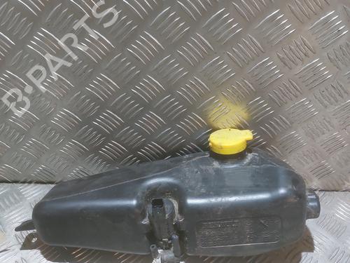 windscreen-washer-tank-dacia-duster-hm_-2017-30732596 main image