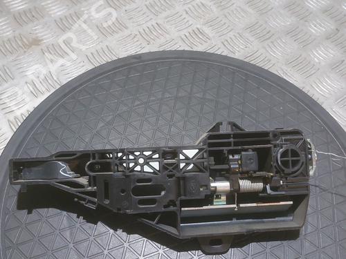 front-right-exterior-door-handle-renault-clio-iv-bh_-2012-2013-2014-2015-2016-2017-2018-2019-2020-2021-32350887 main image