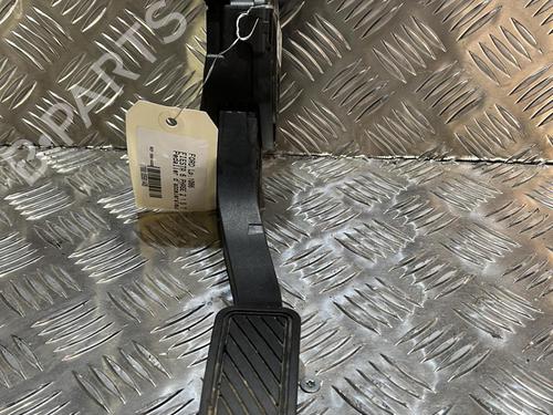 Used Pedal Pedal FORD FIESTA VI (CB1, CCN) 1.5 TDCi (95 hp) 21515733 21515733