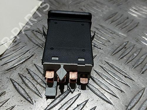 Used Warning switch VW GOLF IV (1J1) 1.9 TDI (101 hp) 21504191