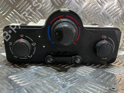 Commande Chauffage RENAULT CLIO III (BR0/1, CR0/1) 1.5 dCi (BR17, CR17) (86 hp) 21507690