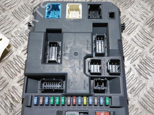 Used Fuse box CITROËN C3 I (FC_, FN_) 1.4 HDi (68 hp) 21513735