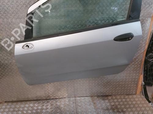 Used Left front door FIAT GRANDE PUNTO (199_) 1.3 D Multijet (75 hp) 21505161