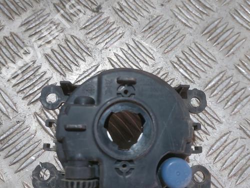 right-front-fog-light-suzuki-swift-iii-mz-ez-2005-23498303 main image