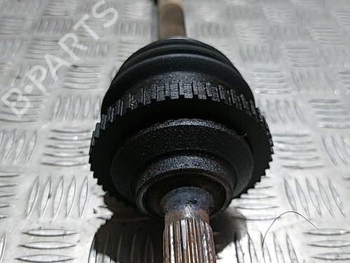 Used Left front driveshaft Left front driveshaft PEUGEOT 206+ (2L_, 2M_) 1.4 i (73 hp) 21513290 21513290