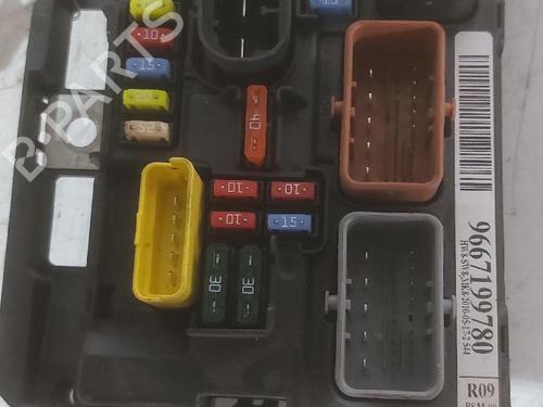 Fuse box CITROËN C3 II (SC_) 1.6 HDi 90 | BP33182716E1 - Image 2