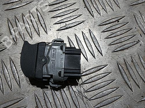 Used Right front window switch Right front window switch RENAULT MODUS / GRAND MODUS (F/JP0_) 1.2 (JP0C, JP0K, FP0C, FP0K, FP0P, JP0P, JP0T) (75 hp) 21504343 21504343