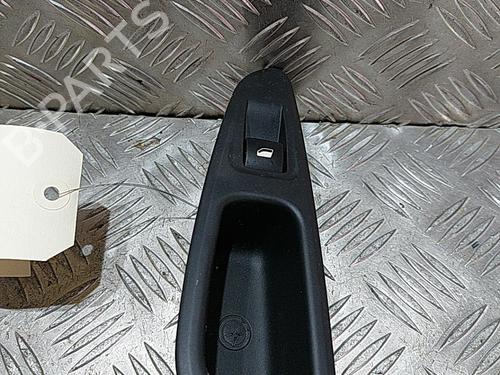 Used Right rear window switch Right rear window switch 21508816 21508816