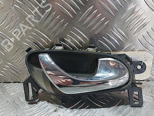 Used Rear right interior door handle Rear right interior door handle NISSAN NAVARA NP300 Pickup (D23, D23T) 2.3 dCi 4x4 (D231) (163 hp) 21506525 21506525