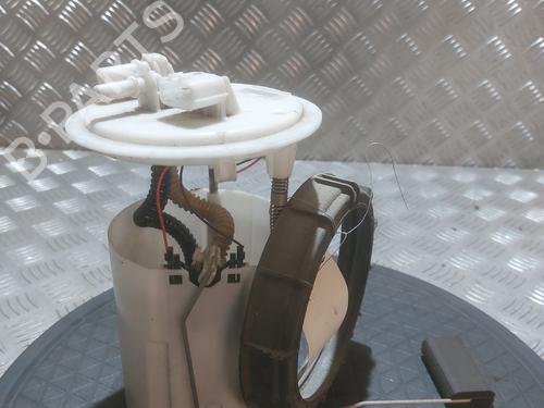 Used Fuel pump RENAULT MEGANE III Coupe (DZ0/1_) 1.9 dCi (DZ0N, DZ0J, DZ1J, DZ1K) (131 hp) 25920341