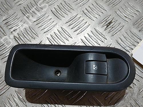 Used Right rear window switch RENAULT MEGANE II (BM0/1_, CM0/1_) 1.5 dCi (BM1E, CM1E) (106 hp) 21513200
