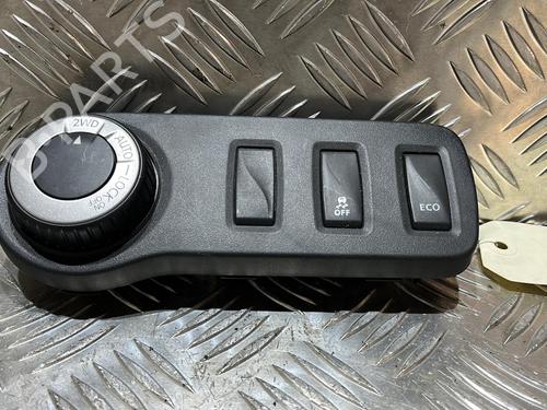Used Switch DACIA DUSTER (HS_) 1.5 dCi 4x4 (109 hp) 21506921