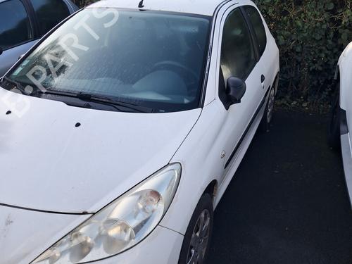 Engine control unit (ECU) PEUGEOT 206+ (2L_, 2M_) 1.4 HDi eco 70 | BP26525487M57  - Image 8