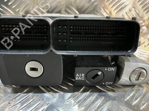 Used Electronic module Electronic module VW GOLF V (1K1) 1.9 TDI (90 hp) 21515759 21515759