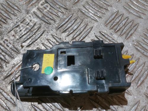 Used Rear left interior door handle Rear left interior door handle NISSAN TERRANO II (R20) 2.7 TDi 4WD (125 hp) 21670692 21670692