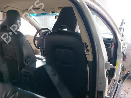 Right front seat VOLVO XC70 II (136) D5 AWD | BP21512667C16 